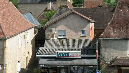  montignac Commercial Property Property for Sale